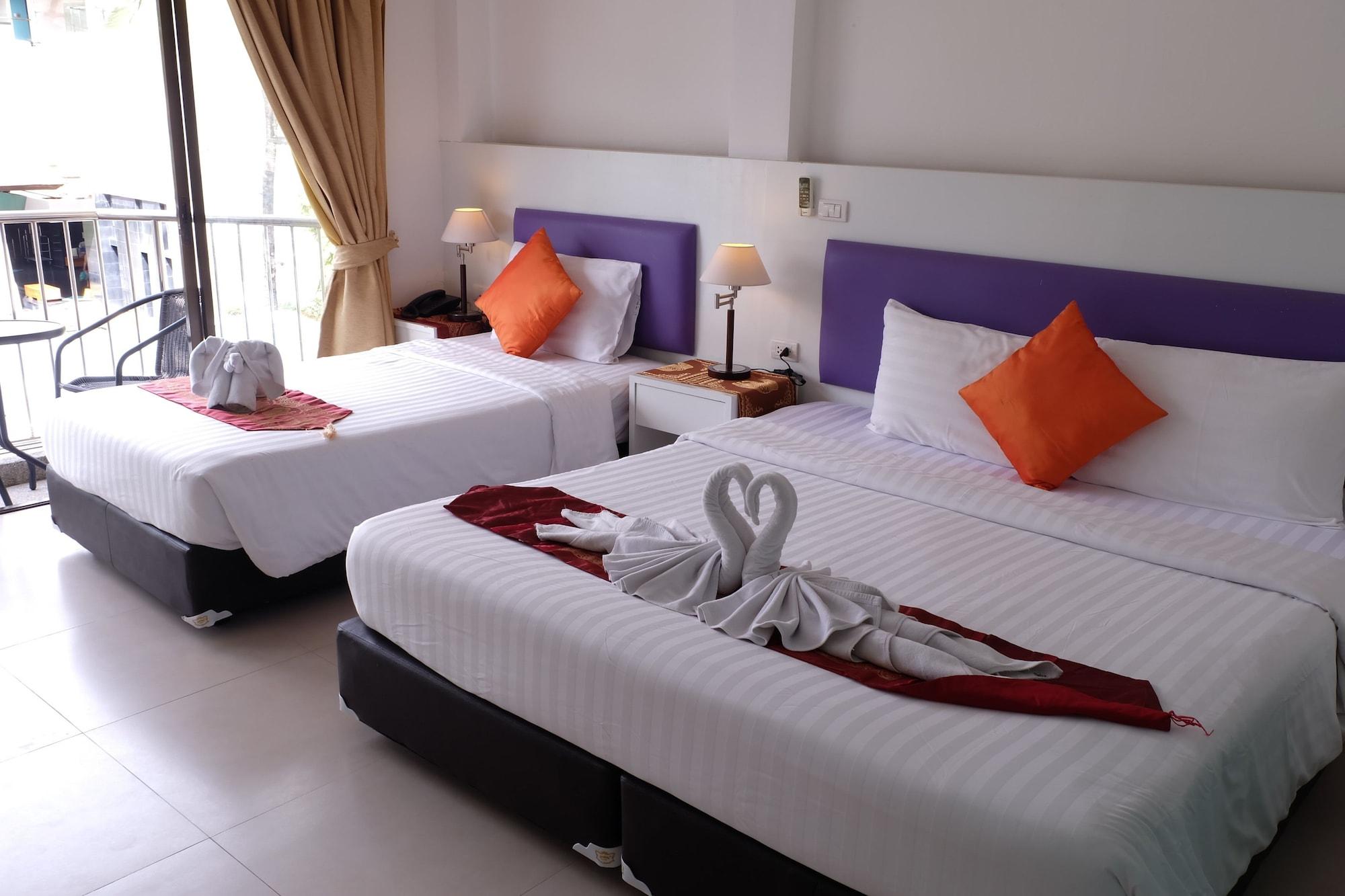 Armoni Patong Beach Hotel Exterior foto